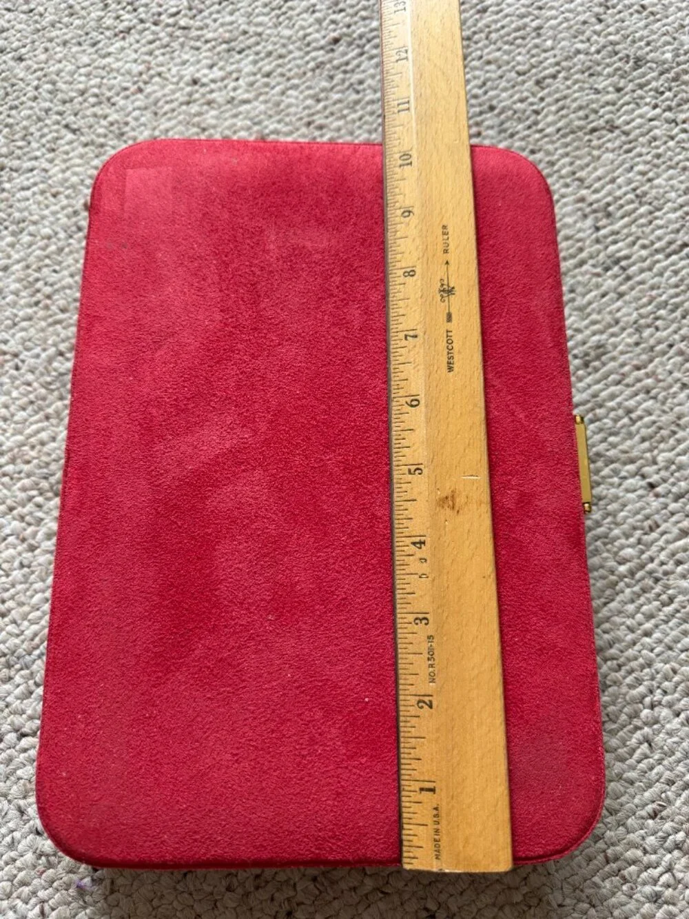 Red Suedelike Covered Jewlry Box 10